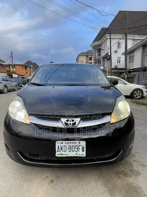 Toyota Sienna XLE 2008 Baki