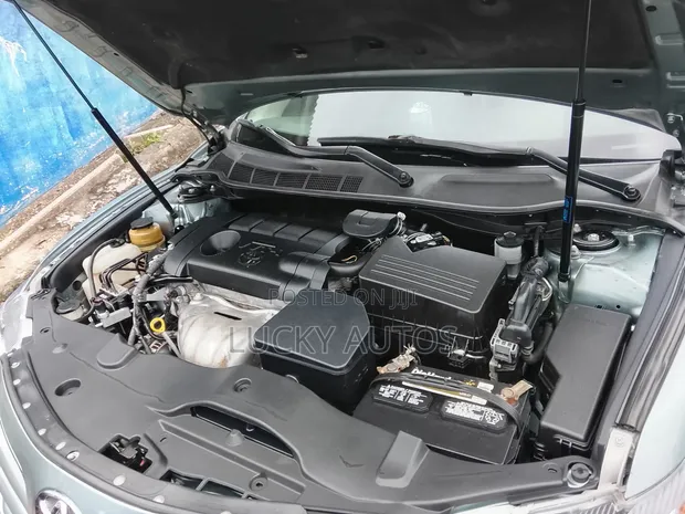 Toyota Camry 2011 Green - 1