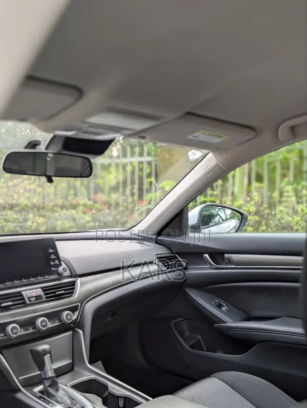 Honda Accord 2019 White - 1