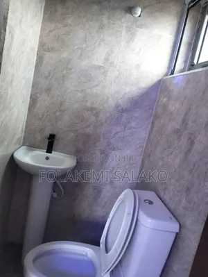 3 Bedroom Bungalow a si sayarwa a Agric