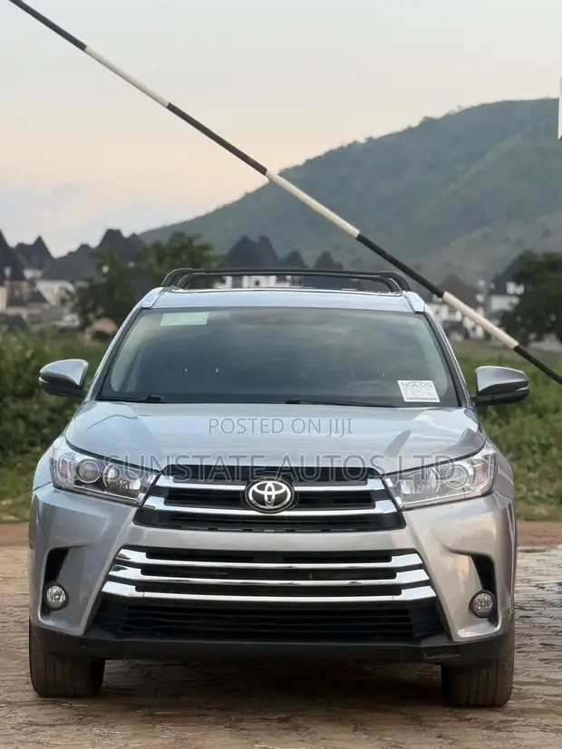 Toyota Highlander XLE 2016 Silver - 1