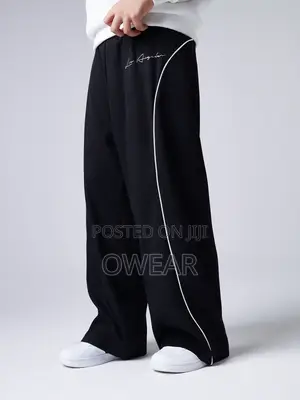 100K Brand Joggers - Oversized Fit