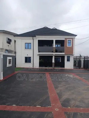3 Bedroom Duplex don haya a Alexandra, Johnson, Ibadan