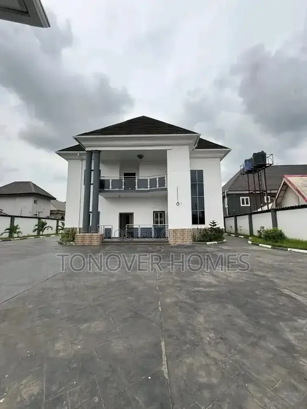 4 Bedroom Duplex Don Sayarwa a Udenwa Estate, Owerri - 1