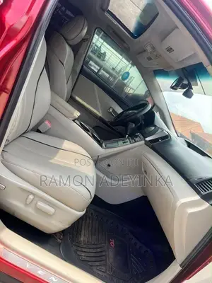 2010 Toyota Venza Red