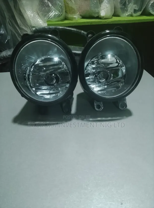 Universal Round Fog Light for Toyota Camry, RAV4, Corolla, Lexus RX 350, ES 350 - 1
