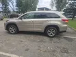 2015 Toyota Highlander XLE AWD SUV - Gold - 3