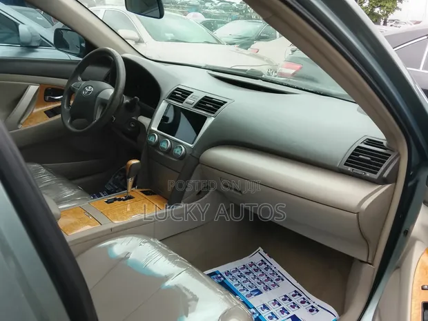 Toyota Camry 2008 Green - 1