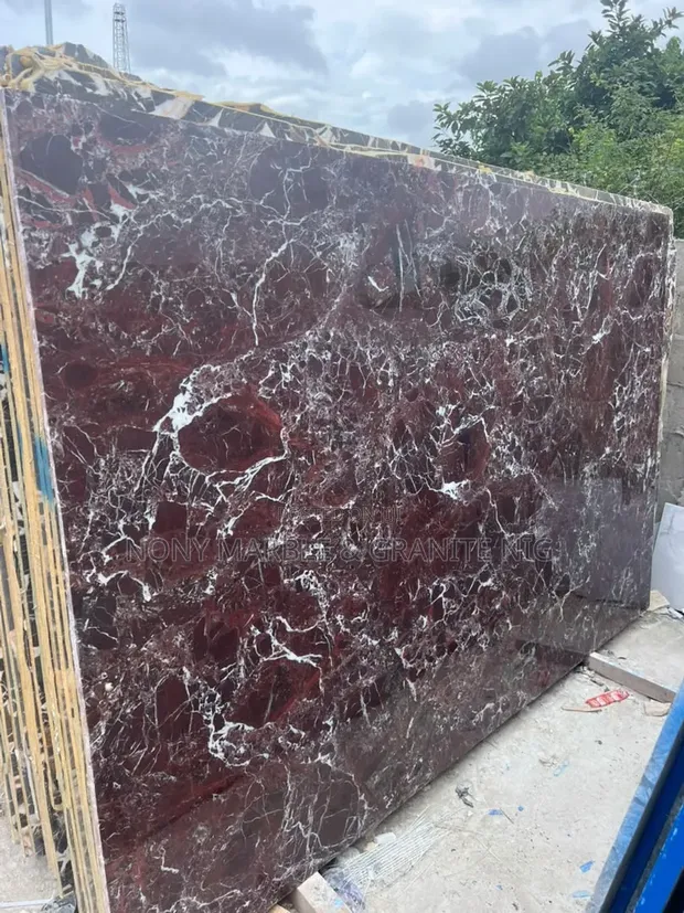 Italiano Redish Marble Slabs - 1