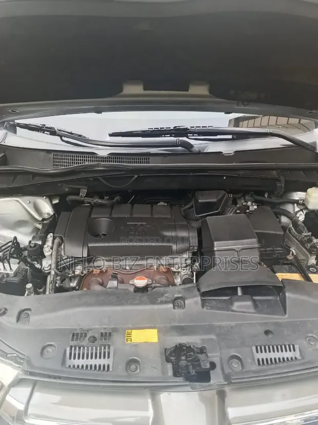 Toyota Highlander 2017 Silver - 1