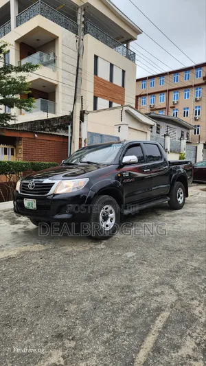 Toyota Hilux 2.7 VVT-i 4x4 SRX Pickup 2011 - An Gyara