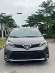2019 Toyota Sienna XLE AWD - 1