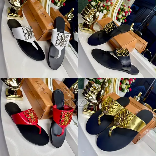Luxury Loewe Flat Slippers - 1