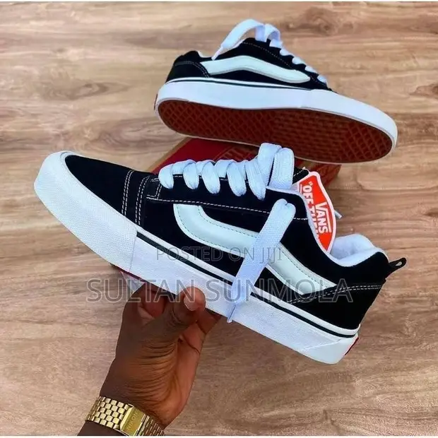 Vans Knu Skool Sneakers - 1