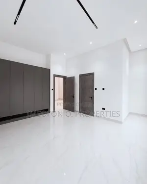 Furnished 4-Bedroom Townhouse/Terrace in Guzape District for Sale