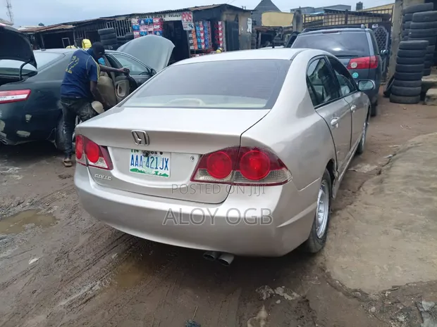 Honda Civic 1.8 Sedan LX 2007 Zinari - 1
