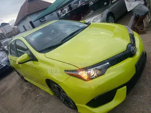 Toyota Auris 2016 Green