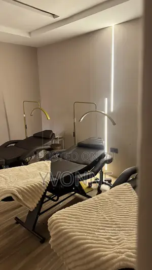 Brand New Massage Bed for Salons