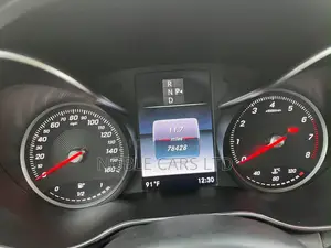 Mercedes-Benz C300 2017 Launin Azurfa