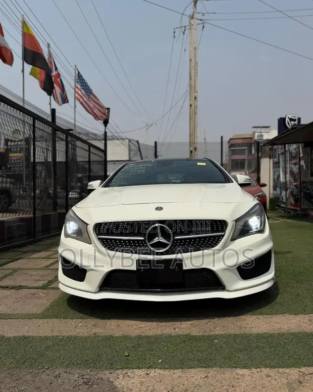 Mercedes-Benz CLA-Class CLA 250 4MATIC Sedan 2015 White - 1