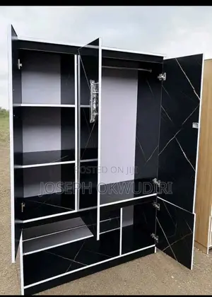 Sabon Wardrobe - Medical Junction