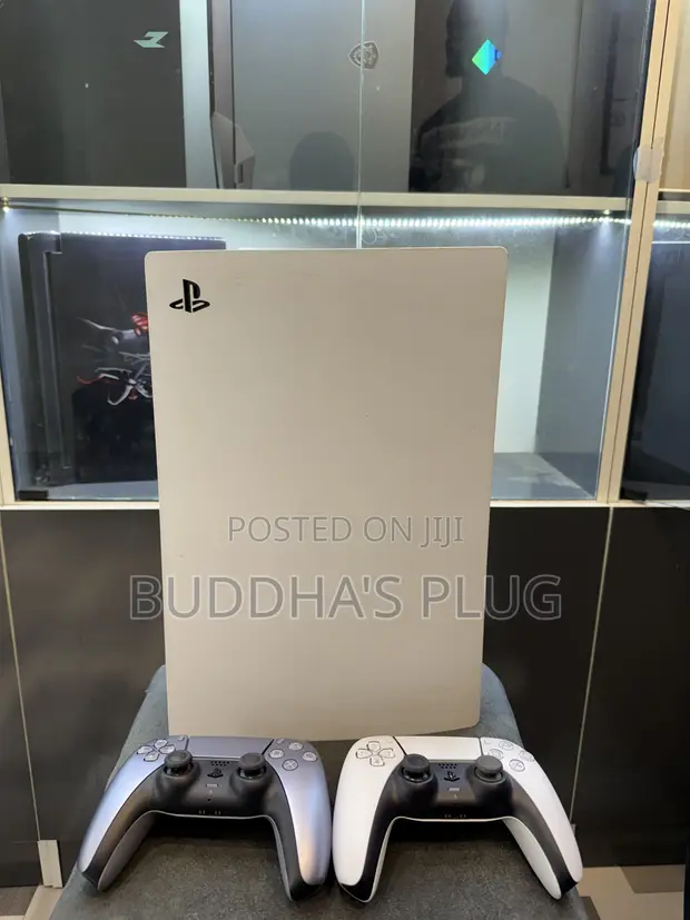 UK Used PS5 with 6 Games, 2 Controllers - 1
