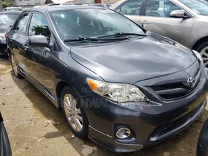 Toyota Corolla S Sedan ta 2011