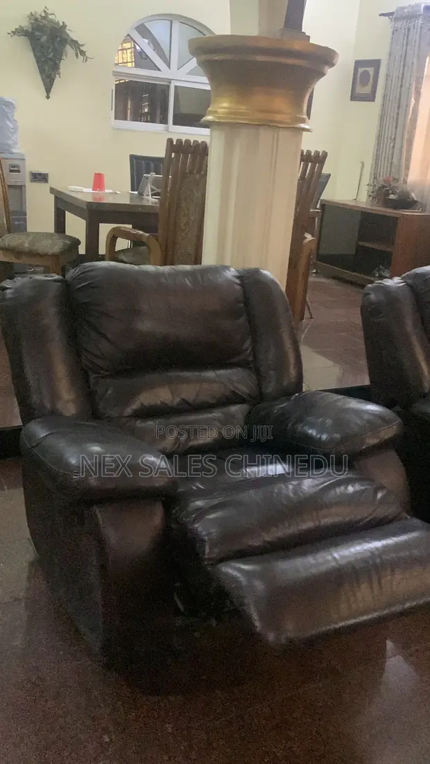 Sofa Set na Fata na Gida tare da Recliner - 1