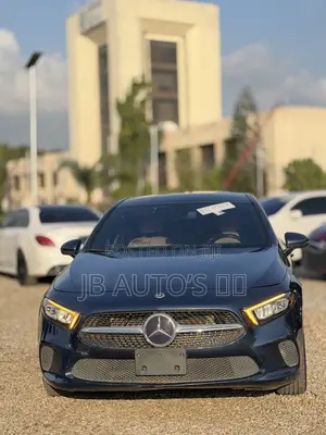 Mercedes-Benz A 220 4MATIC 2021 Blue
