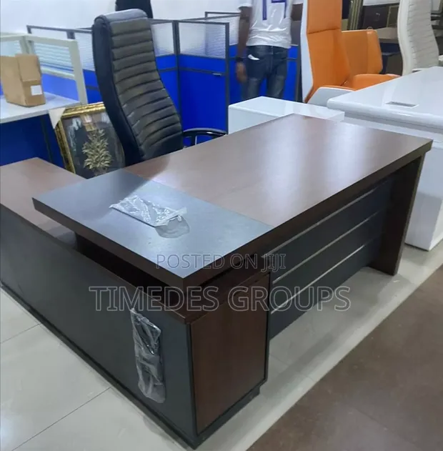 Executive Quality Modern Office Table - 1