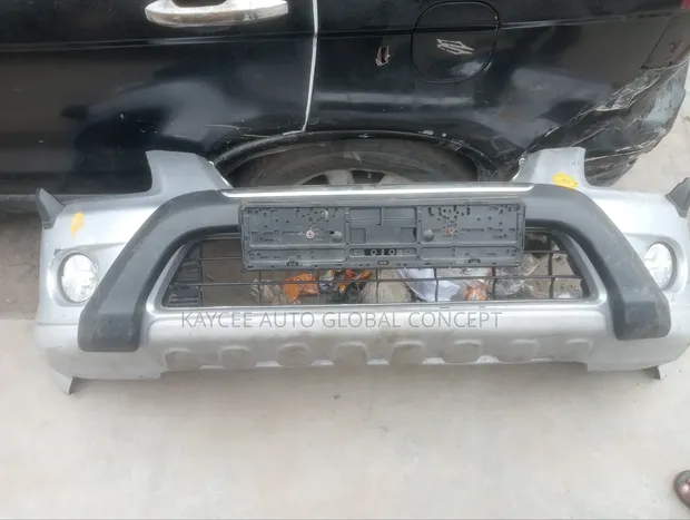 Complete Front Bumper for Honda CR-V 2005 - 1