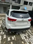 2019 Toyota Highlander XLE - 3