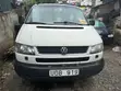 Volkswagen Transporter 2005 White - 2