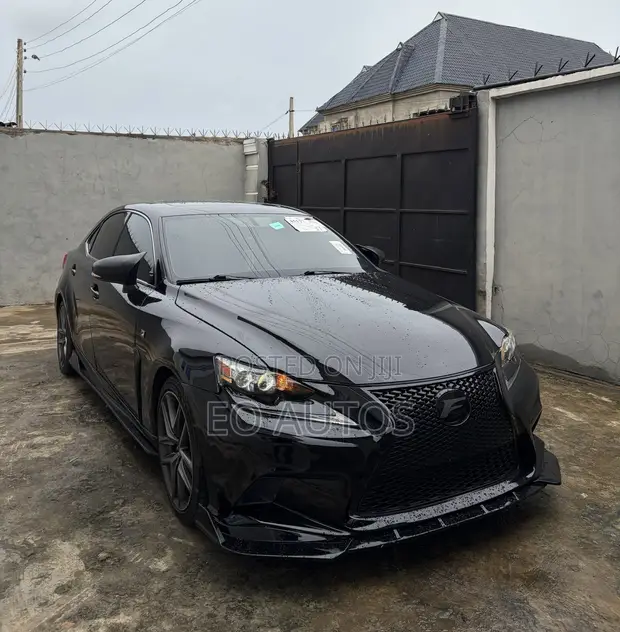 2015 Lexus IS250 4WD Black - 1