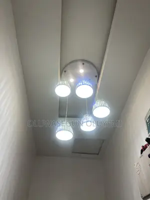Chandeli mai Haske 5 na Cluster Pendant