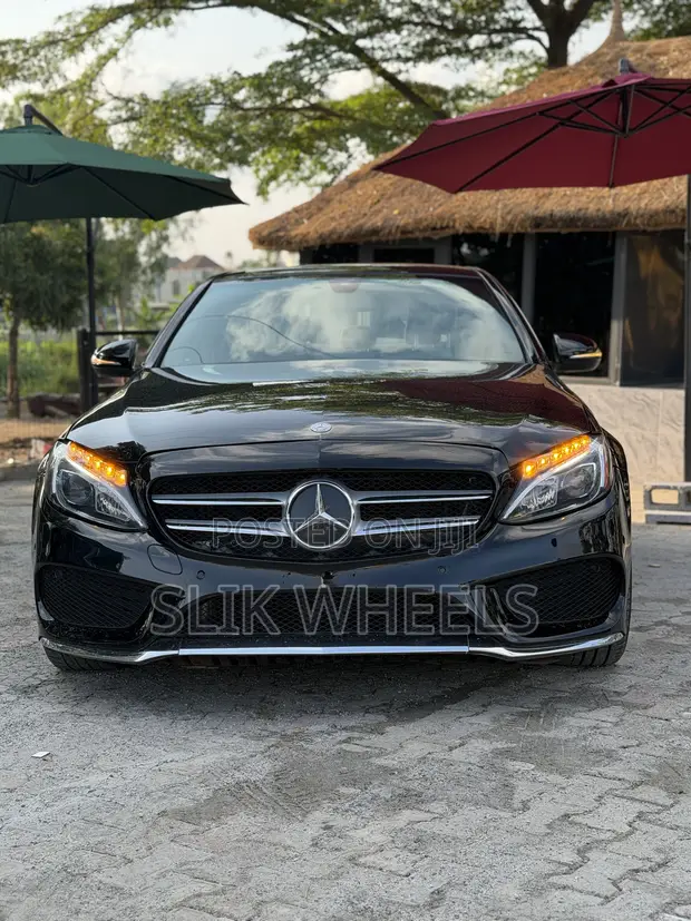 2015 Mercedes-Benz C400 4Matic AWD Sedan - 1