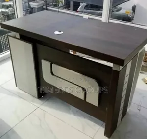 Quality Guaranteed Modern Office Table
