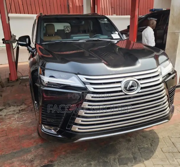 2023 Lexus LX Black - 1