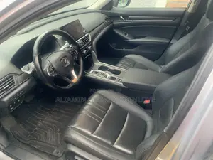 2022 Honda Accord Touring 2.0T Silver