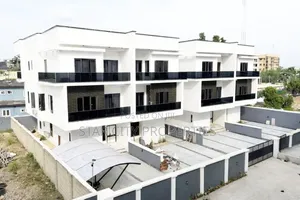 5-Bedroom Luxury Duplex with Pool in Ikeja GRA