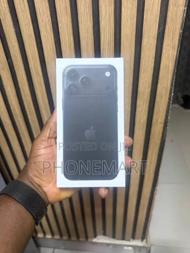 New Apple iPhone 18 Pro 1TB Black - 1