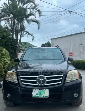 Mercedes-Benz GLK350 2010 Black