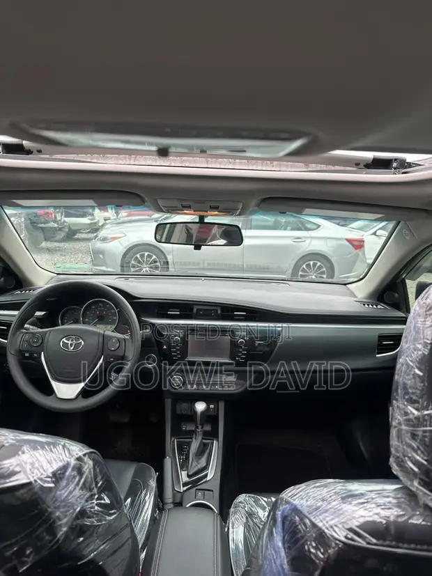 Toyota Corolla 2016 Silver - Kai Tsaye Daga Belgium - 1