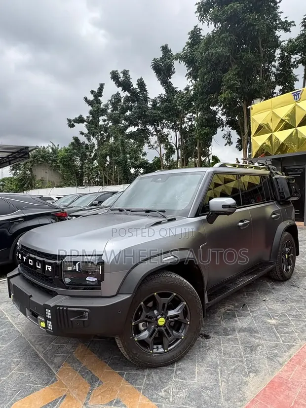 Jetour T2 i-DM 2025 Gray - 1