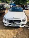 Mercedes-Benz C300 2016 Fari - 3