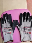 Portwest Cut 5 Safetiy Gloves - 5