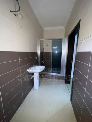 Gidan Studio Mai Cikakken kayan daki don haya a Garden Estate, Osapa London