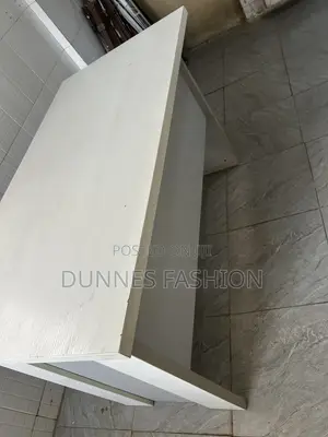 Neat Office Table