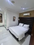 Mini Flat Mai Cikakken Tsari Don Sawa a LBS Ajah, Hanyar Lekki-Epe - 5