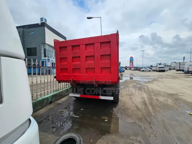 Howo 10-Tyre Dump Truck (Used) - 1